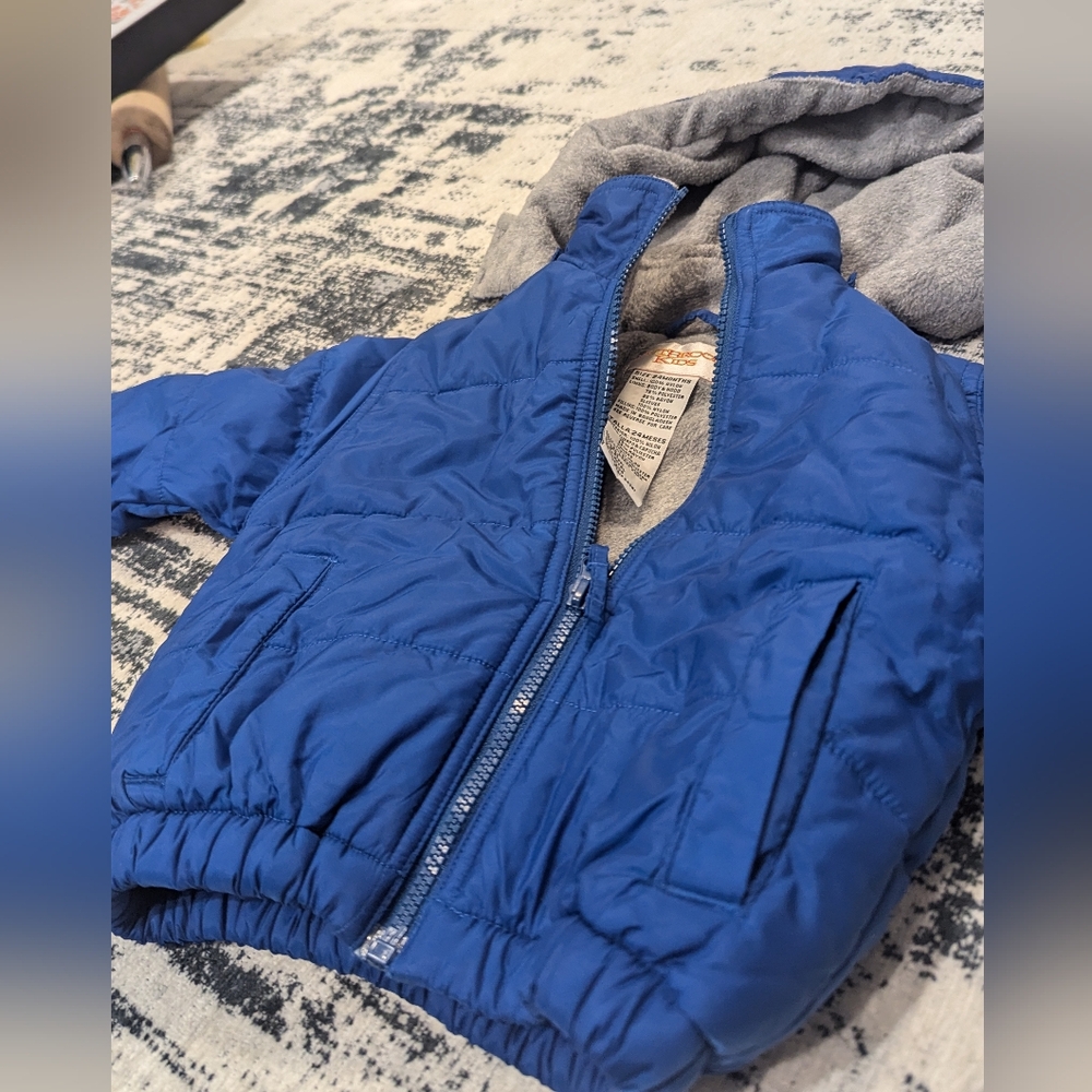 24 Month Warm Winter Jacket! Detectable Hood And Has Pockets! Great Condition!